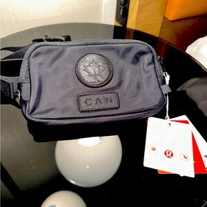 Team Canada belt bag